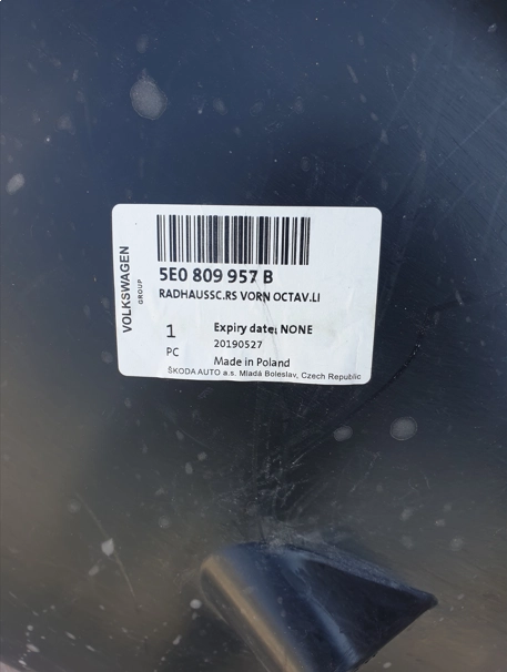 resimler/genel/5e0809957b skoda octavia sol ön çamurluk davlumbazi orjinal sifir 204 2020